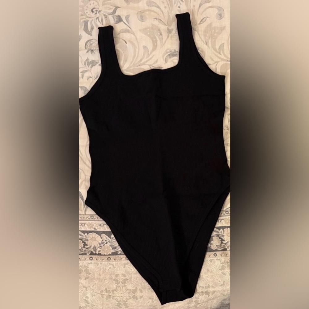 New Black Ribbed Square Neck Bodysuit Size Large Stretch Sleeveless One Piece